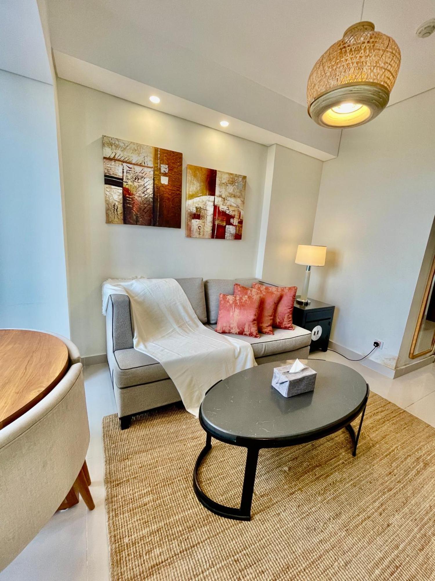 Verdela Pollux Meisterstadt Batam Apartement Esterno foto