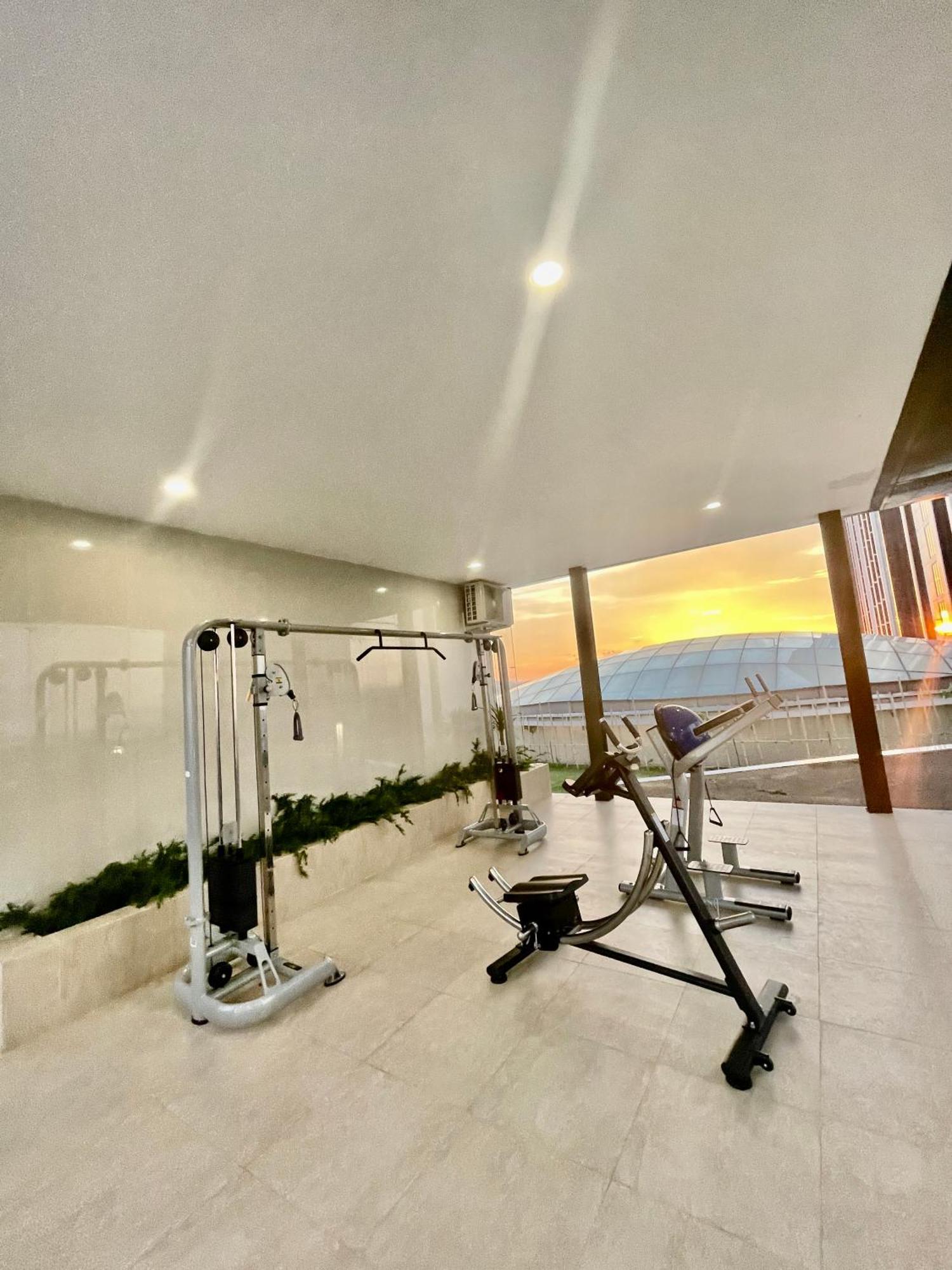 Verdela Pollux Meisterstadt Batam Apartement Esterno foto